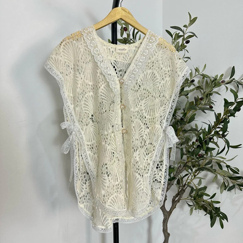 Grace in Every Detail: Kebaya & Vests in Premium Lace