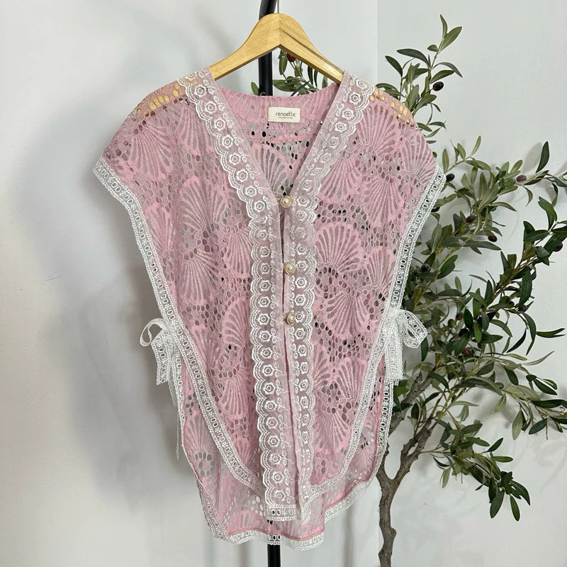 Grace in Every Detail: Kebaya & Vests in Premium Lace